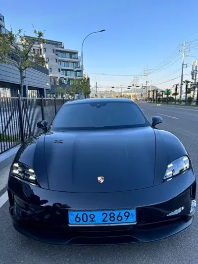 Porsche Taycan