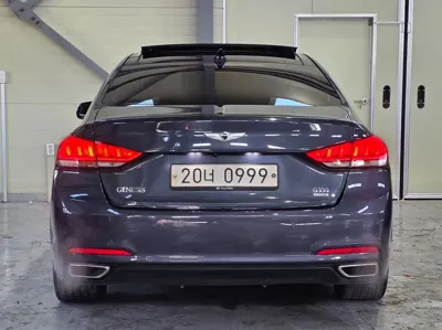 Hyundai Genesis