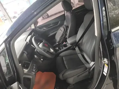 BYD MAX