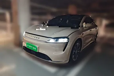 Hima Luxeed R7