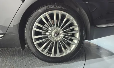 Kia K9