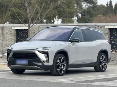 Nio ES8