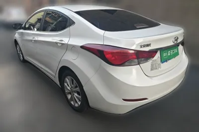 Hyundai Elantra (5th Generation