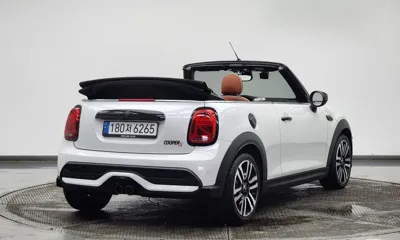 MINI Cooper Convertible