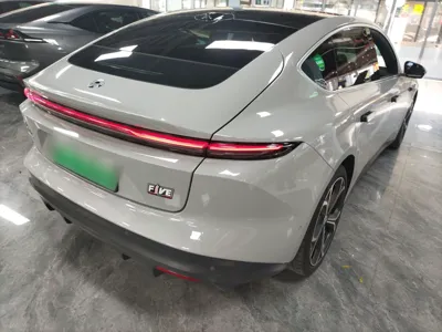 Nio ET5