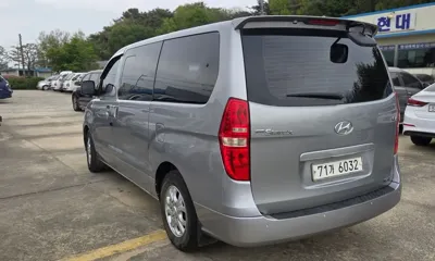 Hyundai Starex