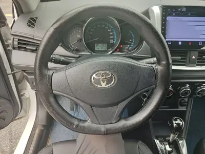 Toyota Yaris L