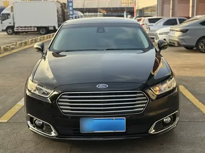 Ford Taurus