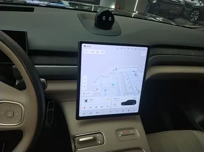 Nio ES8