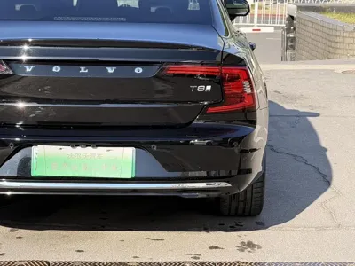 Volvo S90 PHEV