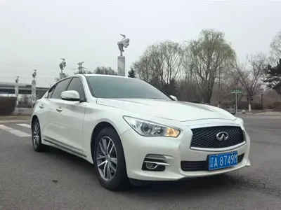 Infiniti Q50L