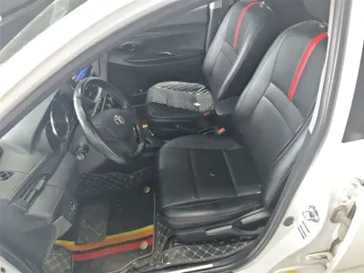 Toyota Yaris L