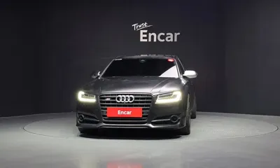 Audi S8