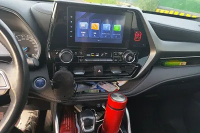 Toyota Crown Kluger