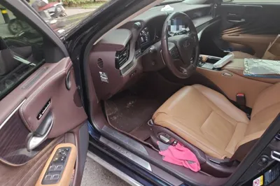 Lexus LS