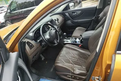 Infiniti QX70