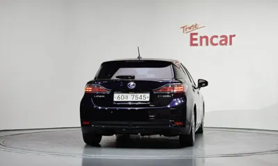 Lexus CT200h