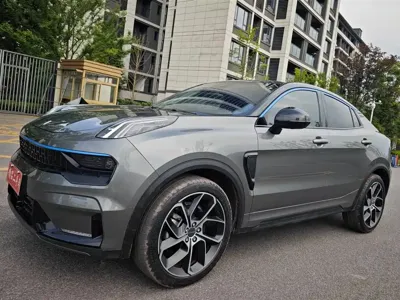 Lynk & Co 05