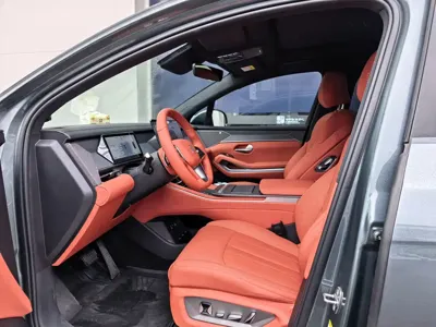 BYD 唐L