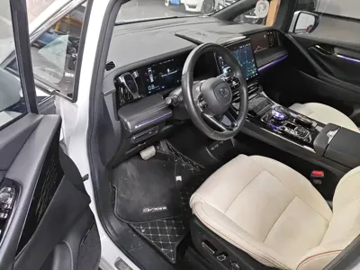 GAC Motor Trumpchi M8