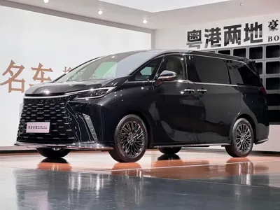 Lexus LM