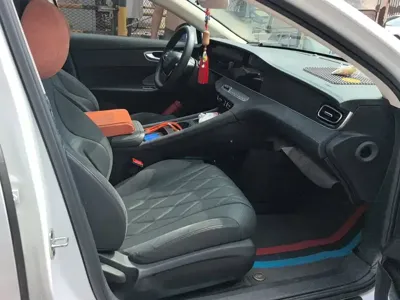 Roewe D7
