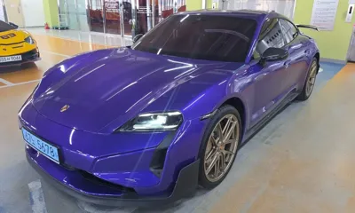 Porsche Taycan
