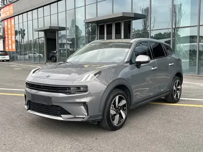 Lynk & Co 06 EM-P