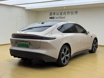 Nio ET5