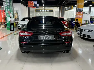 Maserati Quattroporte