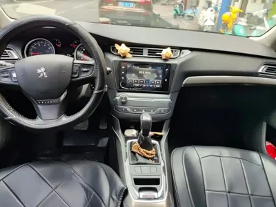 Peugeot 408