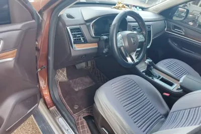 Roewe RX8