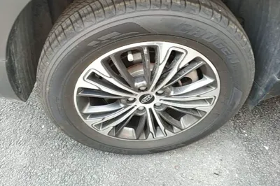 JAC Group Refine S7