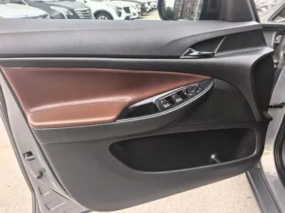 Buick GL6