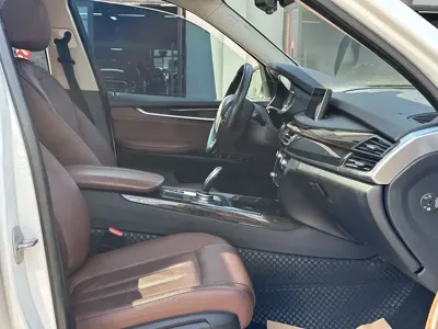 BMW X5 (Import)