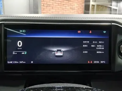 Nio ES8
