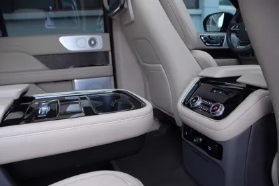Lincoln Navigator