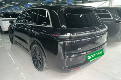 Li Auto L8