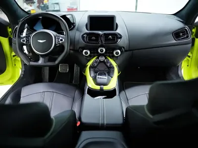 Aston Martin V8 Vantage