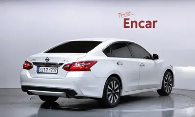 Nissan Altima