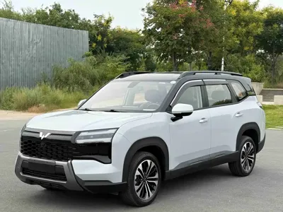 Wuling Xingguang 560