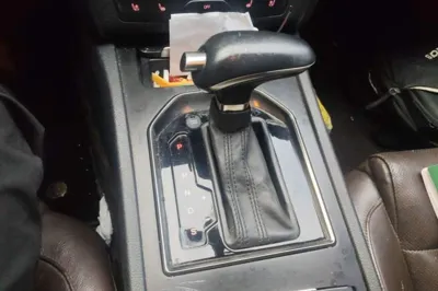 Hongqi H7