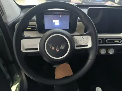 Wuling MINIEV