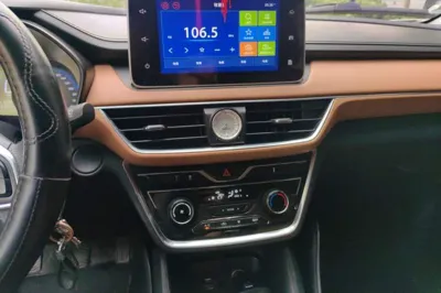 Wuling Hongguang S3