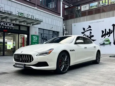 Maserati Quattroporte