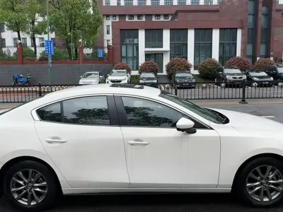 Mazda 3 Axela