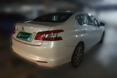 Peugeot 408