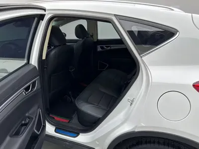 Geely Emgrand GS