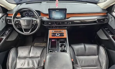 Lincoln Aviator