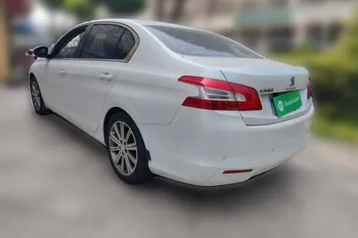 Peugeot 408